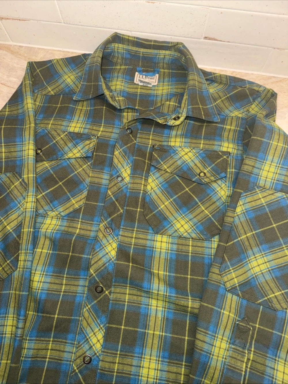 L.L. Bean Men's Katahdin Performance Flannel Shirt Slightly Fitted Green Blue sm